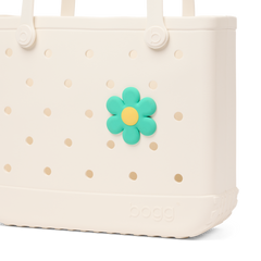 Bogg Bit - Green Daisy